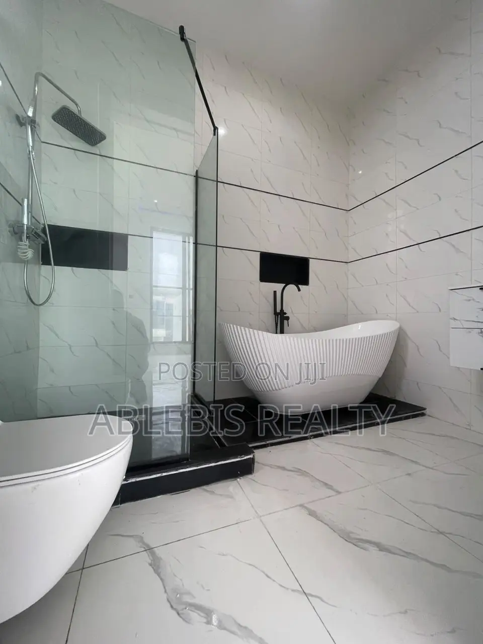 5bdrm Duplex in Ajah, Sangotedo for sale in Sangotedo