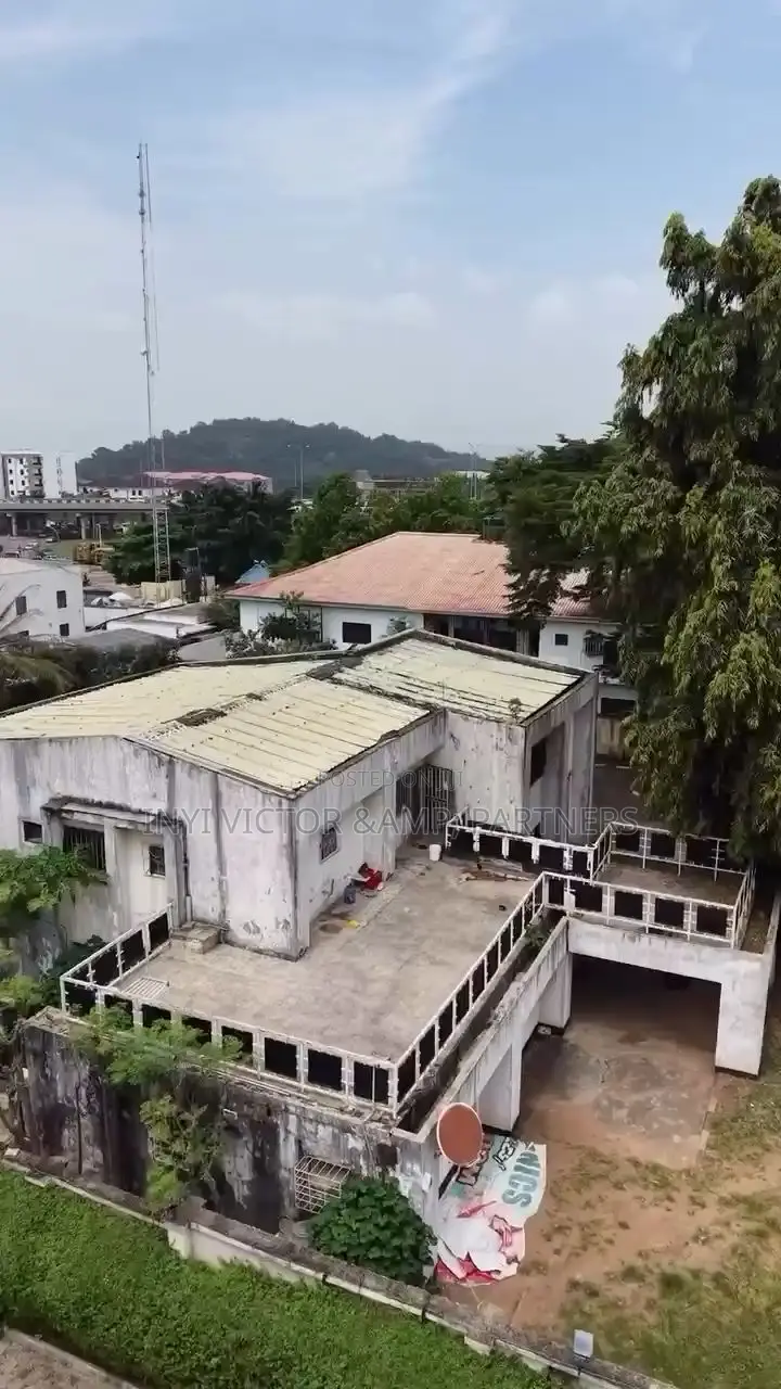 6bdrm Duplex in Asokoro for sale in Asokoro