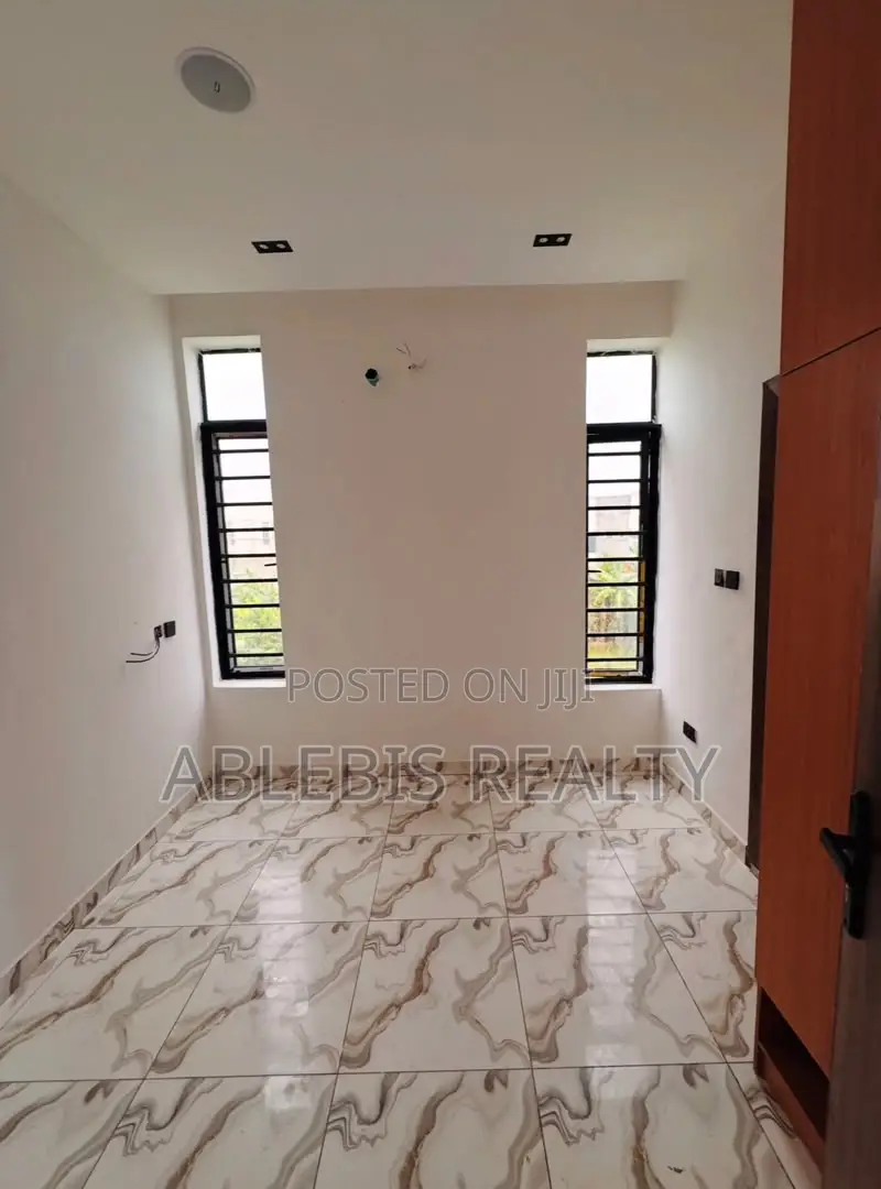 5bdrm Duplex in Ajah, Sangotedo for sale in Sangotedo