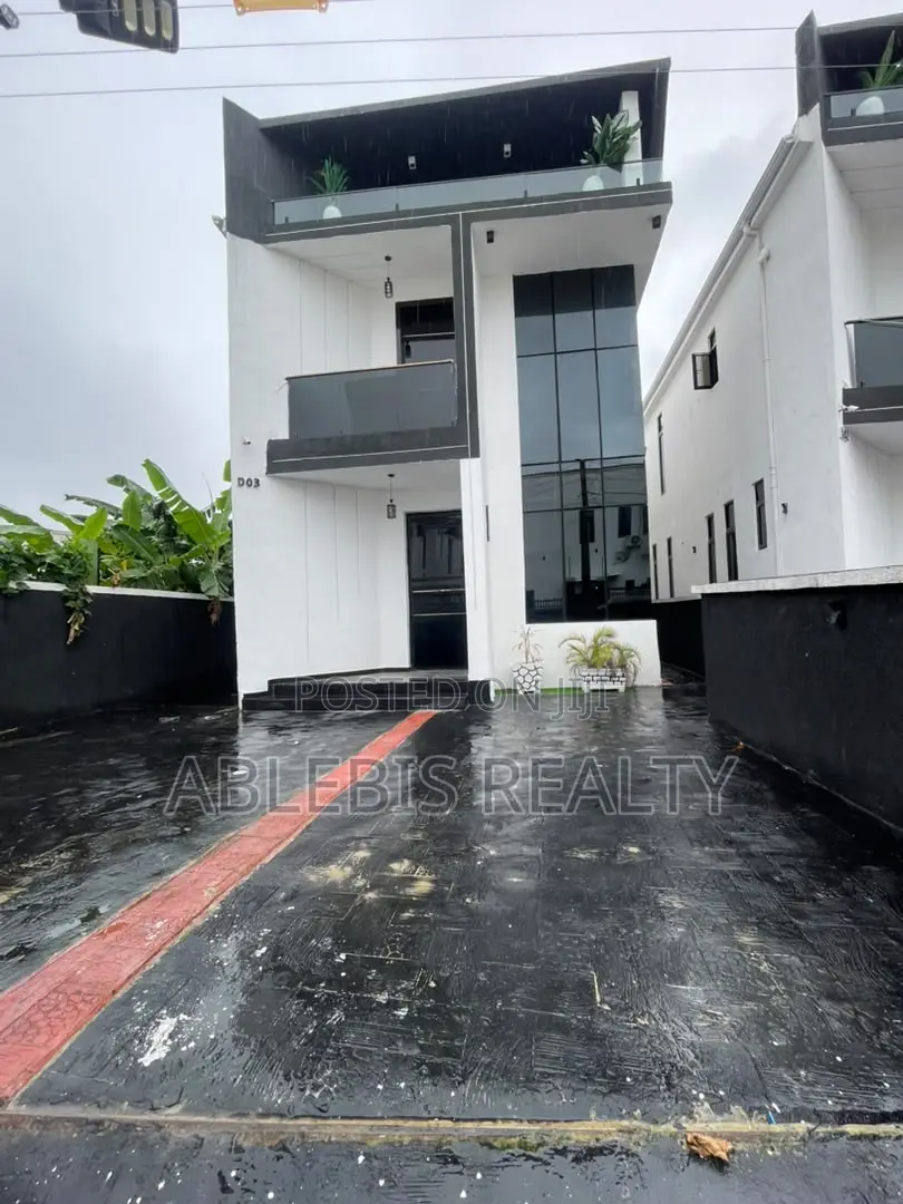 5bdrm Duplex in Ajah, Sangotedo for sale in Sangotedo