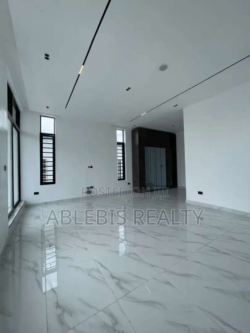 5bdrm Duplex in Orchid, Lekki Phase 2 for sale in Lekki Phase 2