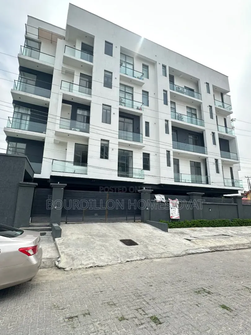 2bdrm Apartment in Lekki Phase 1 Lagos for sale in Lekki Phase 1