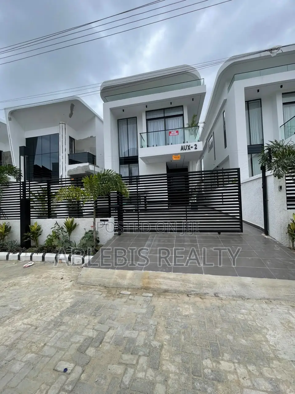 5bdrm Duplex in Orchid, Lekki Phase 2 for sale in Lekki Phase 2