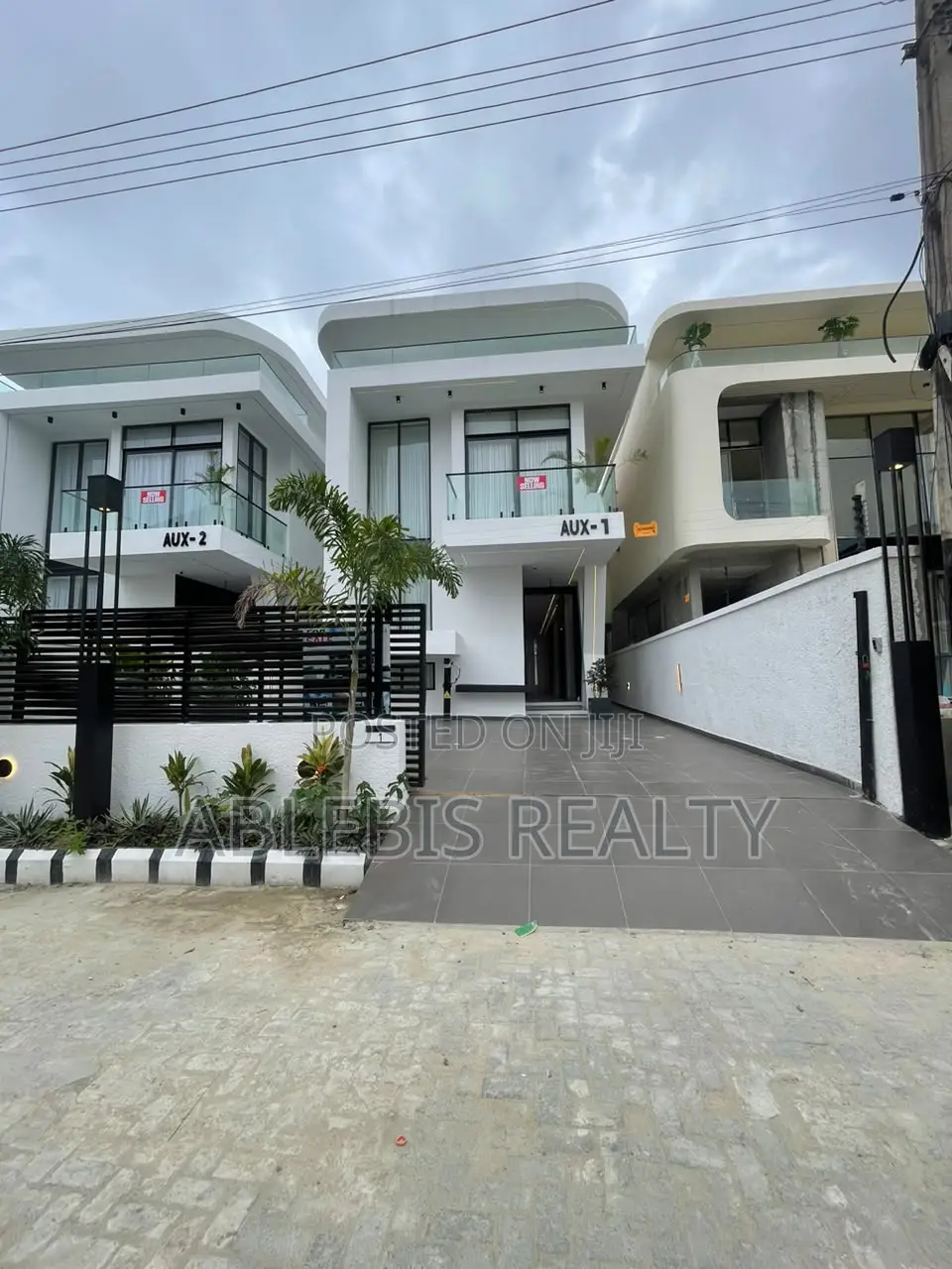 5bdrm Duplex in Orchid, Lekki Phase 2 for sale in Lekki Phase 2