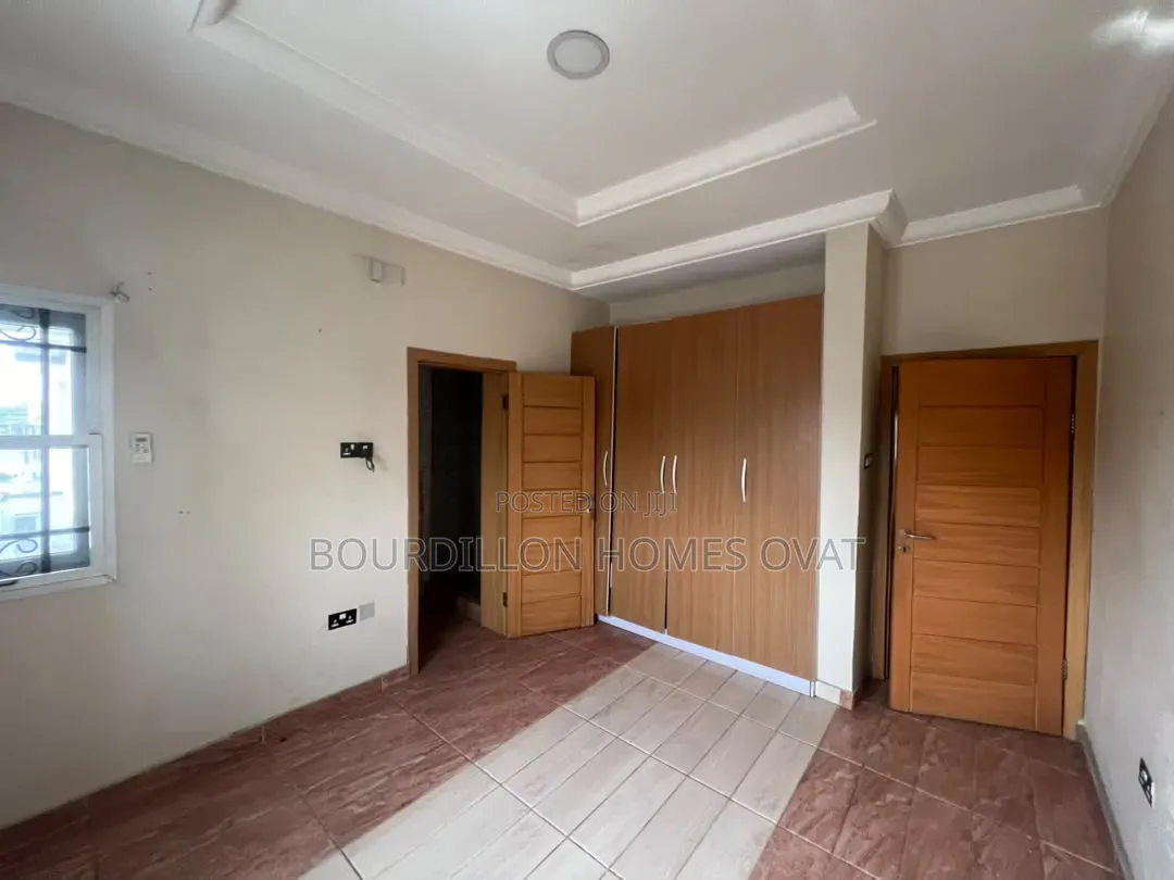 3bdrm Duplex in Lekki Phase 1 Lagos for sale in Lekki Phase 1