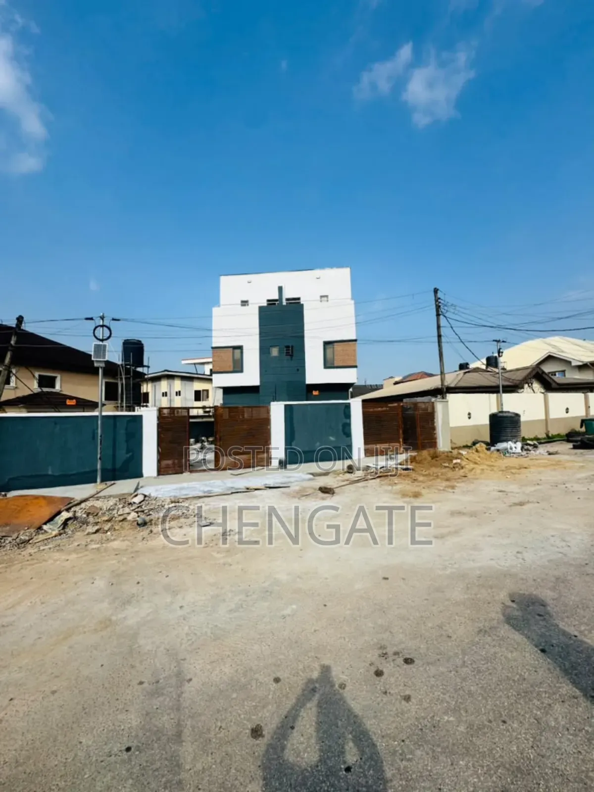 4bdrm Duplex in GRA Phase 1 for sale in GRA Phase 1
