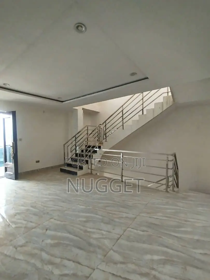 5bdrm Duplex in Nugget, Guzape District for sale in Guzape District