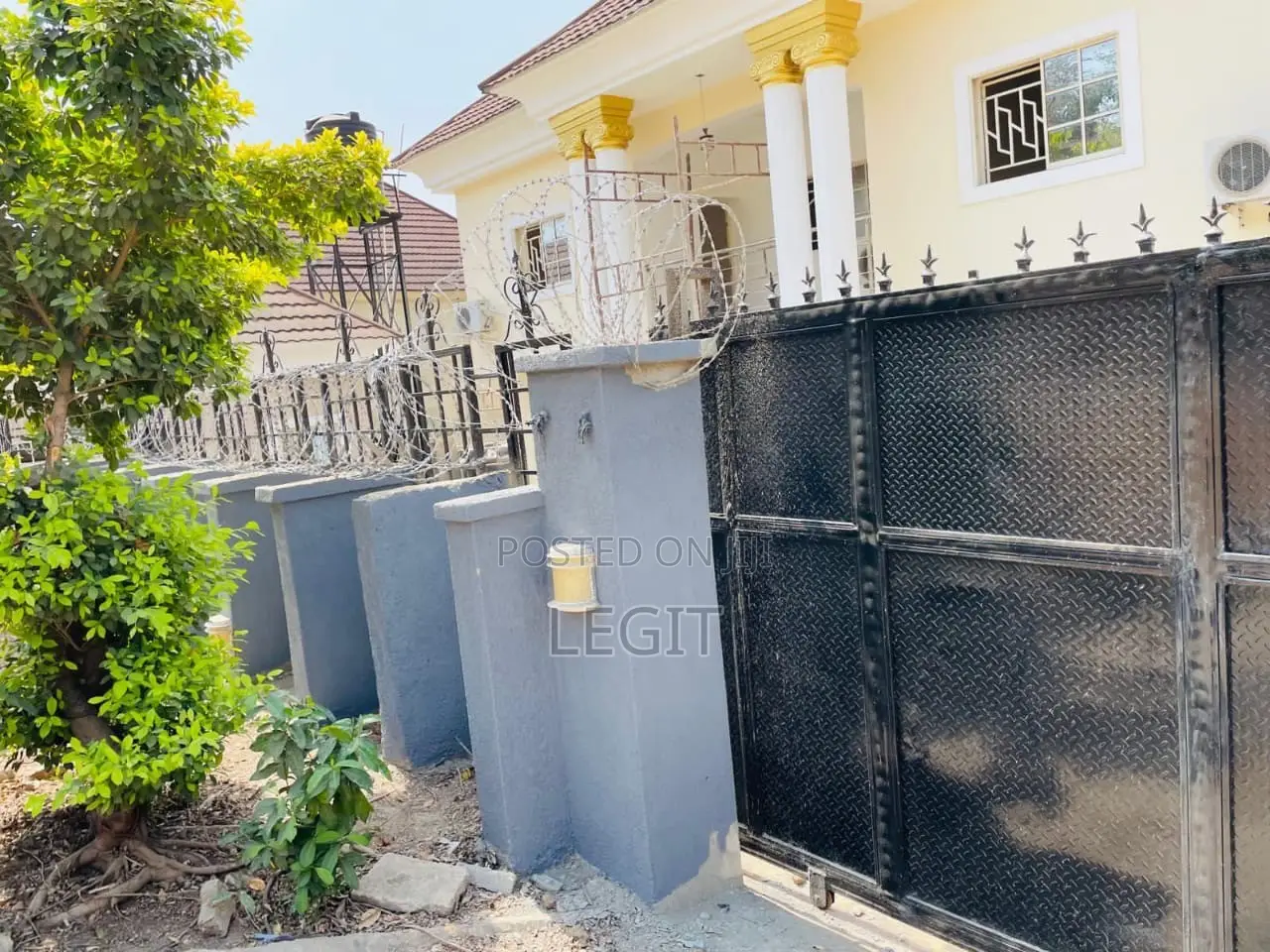 4bdrm Duplex in Gwarinpa for sale in Gwarinpa
