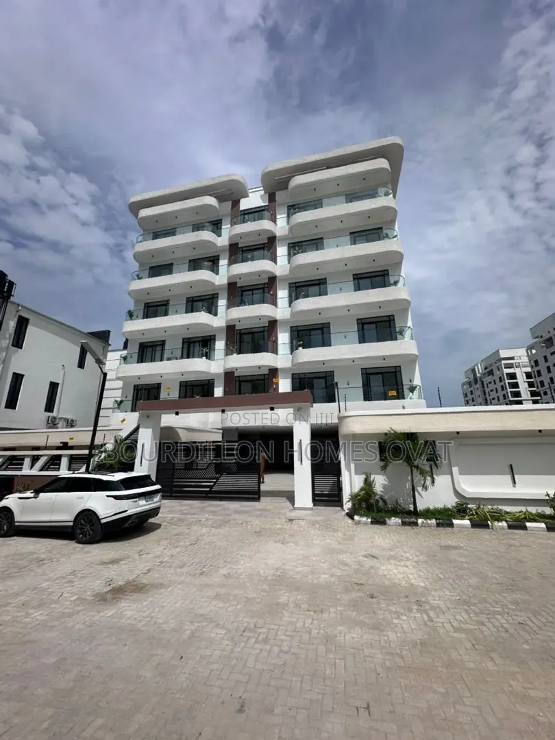 3bdrm Apartment in Lekki Phase 1 Lagos for rent in Lekki Phase 1