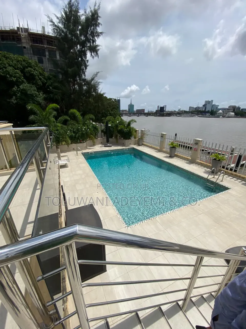 3bdrm Apartment in Ikoyi S.W for rent in Ikoyi S.W