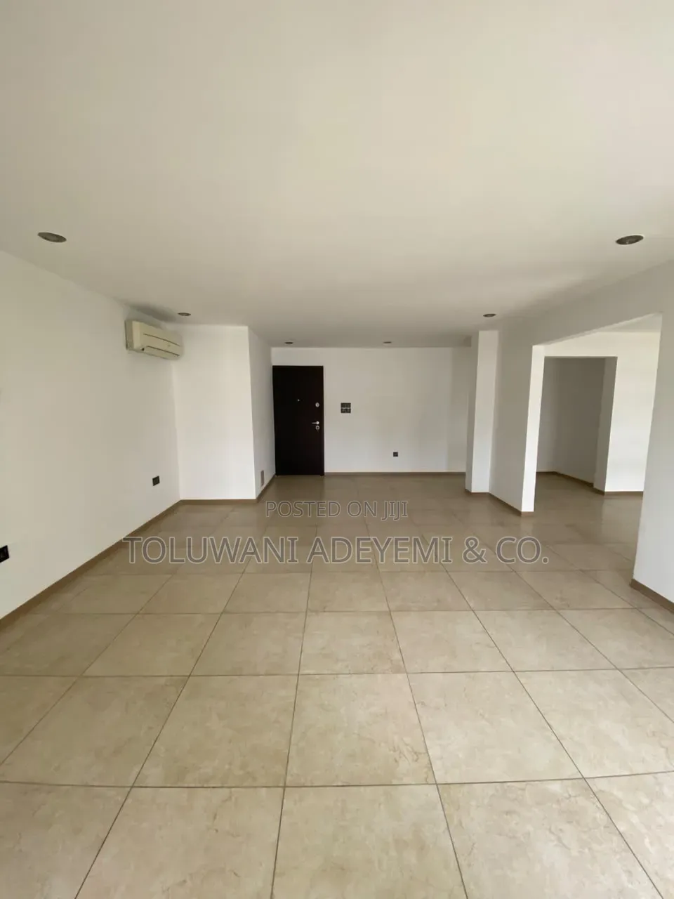 3bdrm Apartment in Ikoyi S.W for rent in Ikoyi S.W