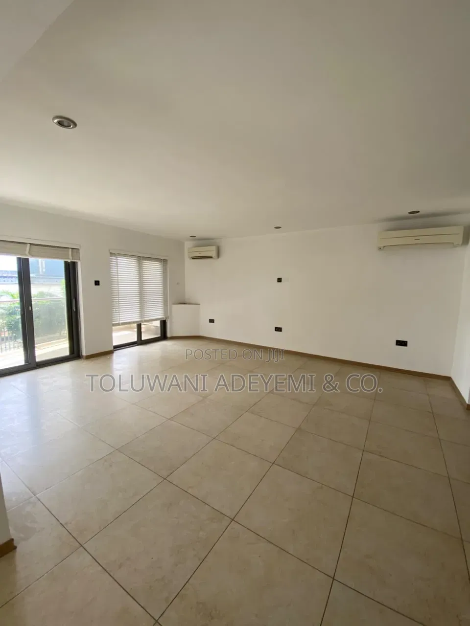 3bdrm Apartment in Ikoyi S.W for rent in Ikoyi S.W
