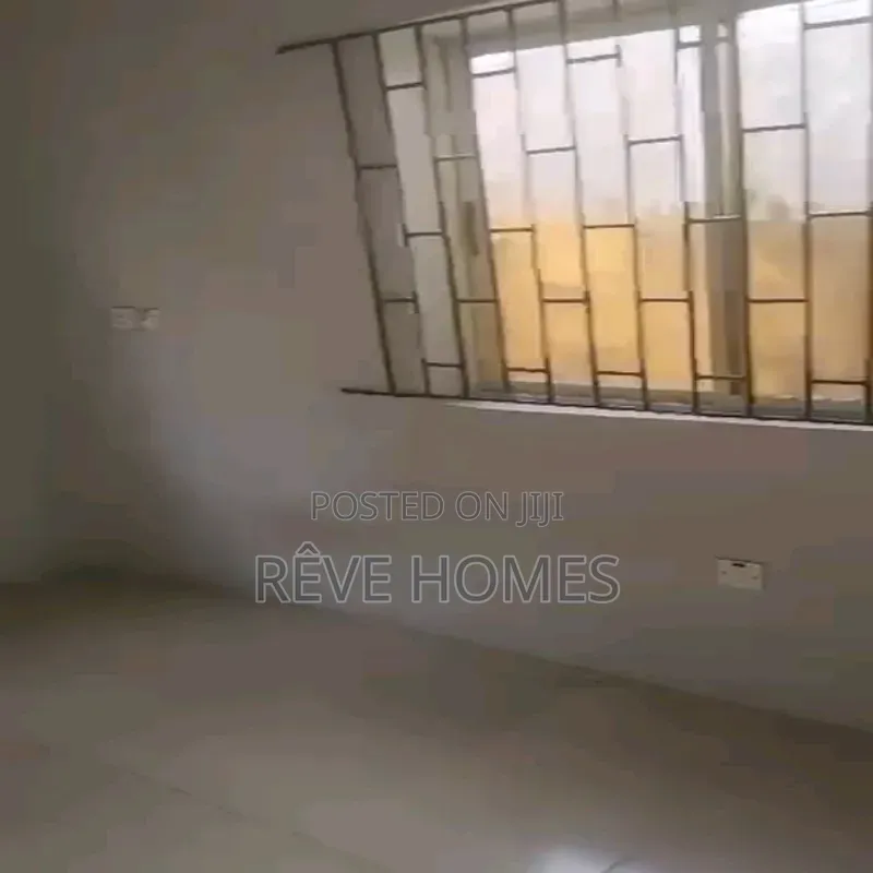 2bdrm Block of Flats in Medina for rent in Medina