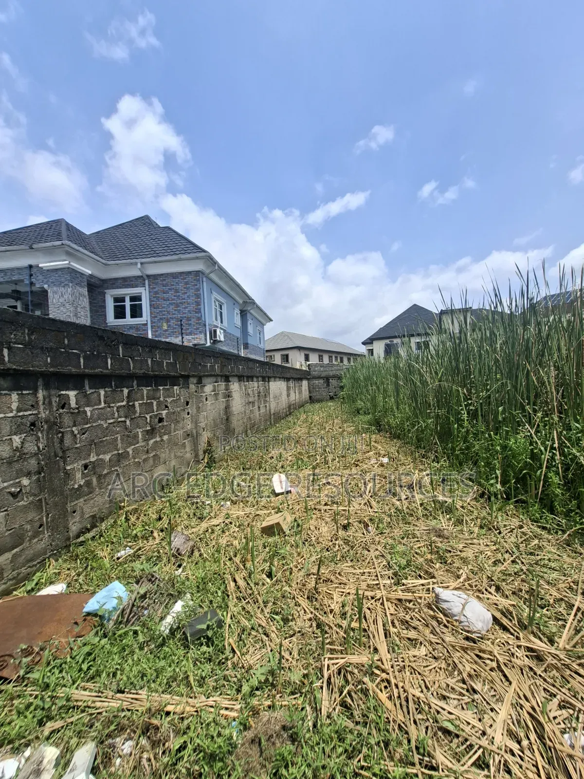 Fenced Dry Half Plot in Apple Junction
