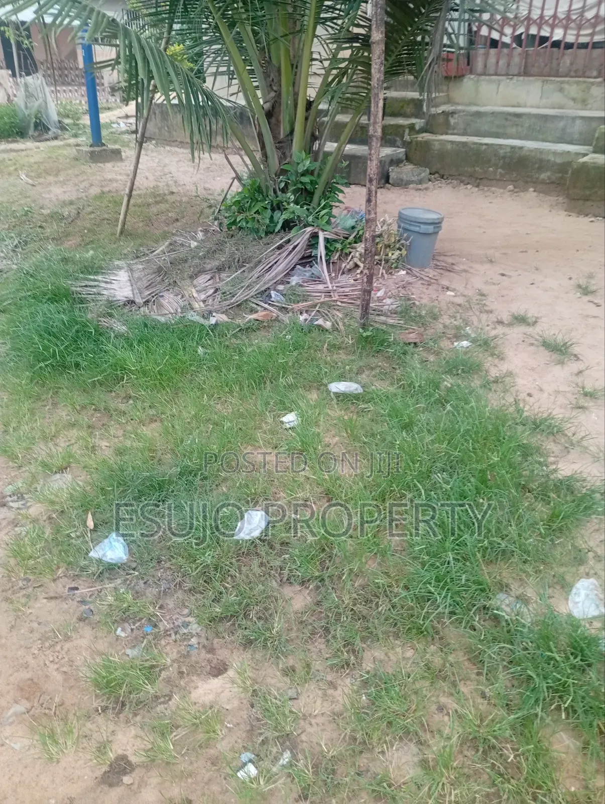 8bdrm Bungalow in Nsikak Eduok By 2, Uyo for sale in Uyo