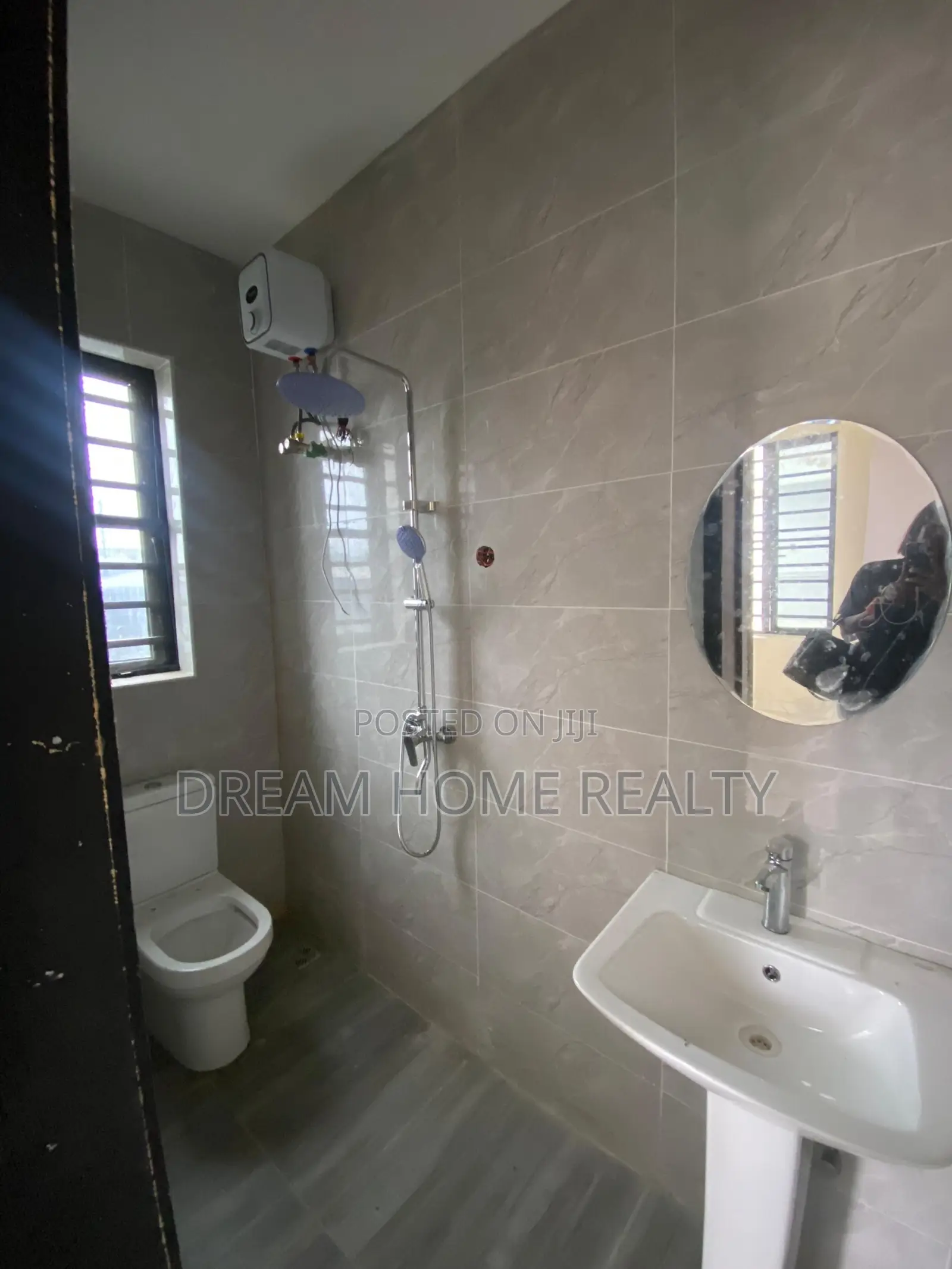 1bdrm Apartment in By Skymall, Sangotedo for rent in Sangotedo