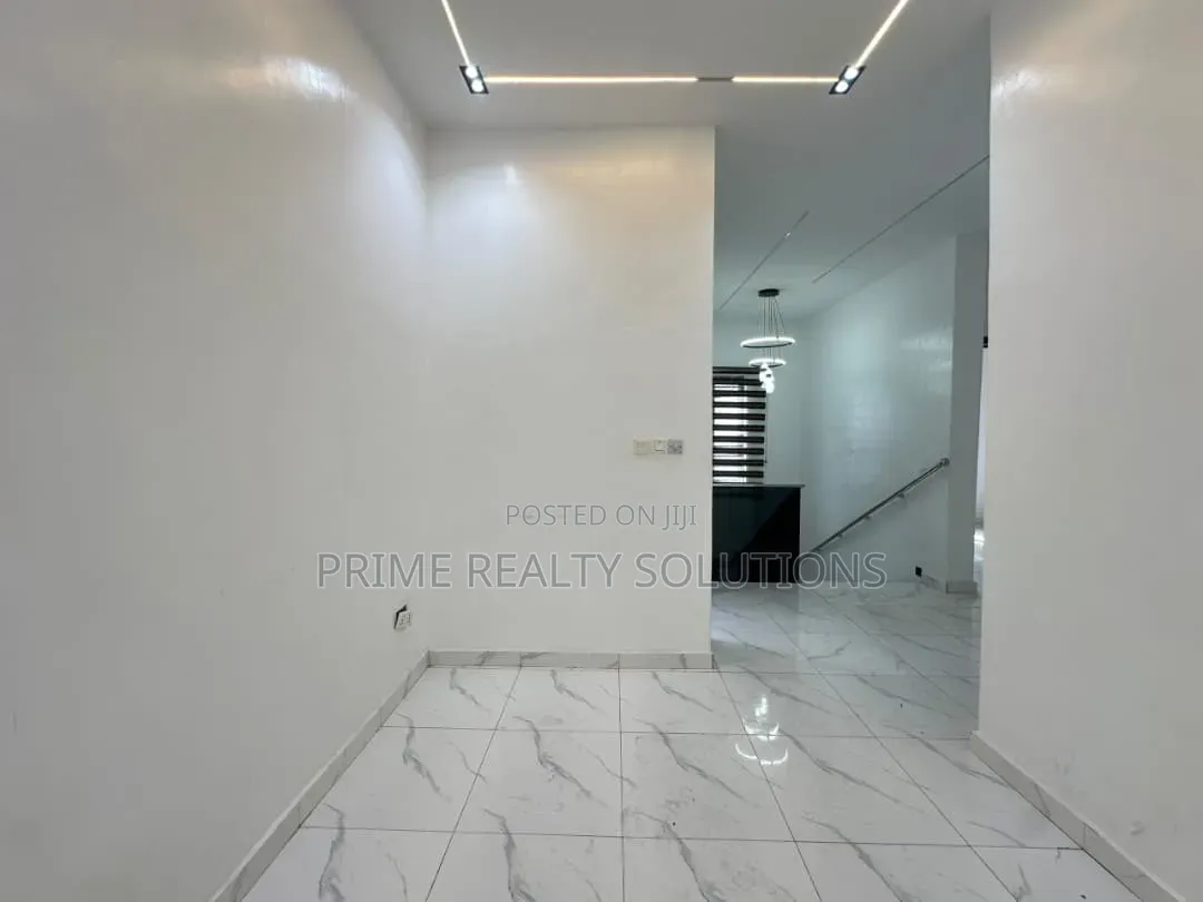 4bdrm Duplex in Orchid Road, Lekki Expressway for rent in Lekki Expressway