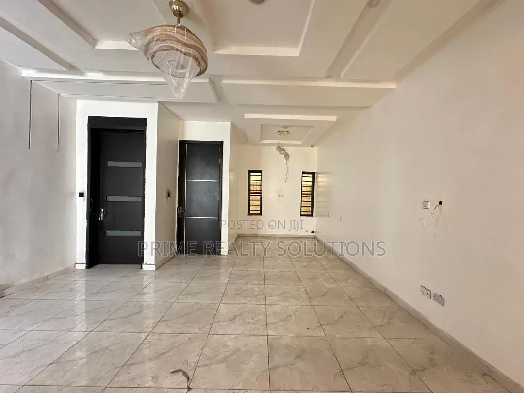 4bdrm Duplex in 𝐎𝐫𝐜𝐡𝐢𝐝 𝐑𝐨𝐚𝐝 𝐂𝐨𝐮𝐩𝐥𝐚𝐠, Lekki Expressway for rent in Lekki Expressway