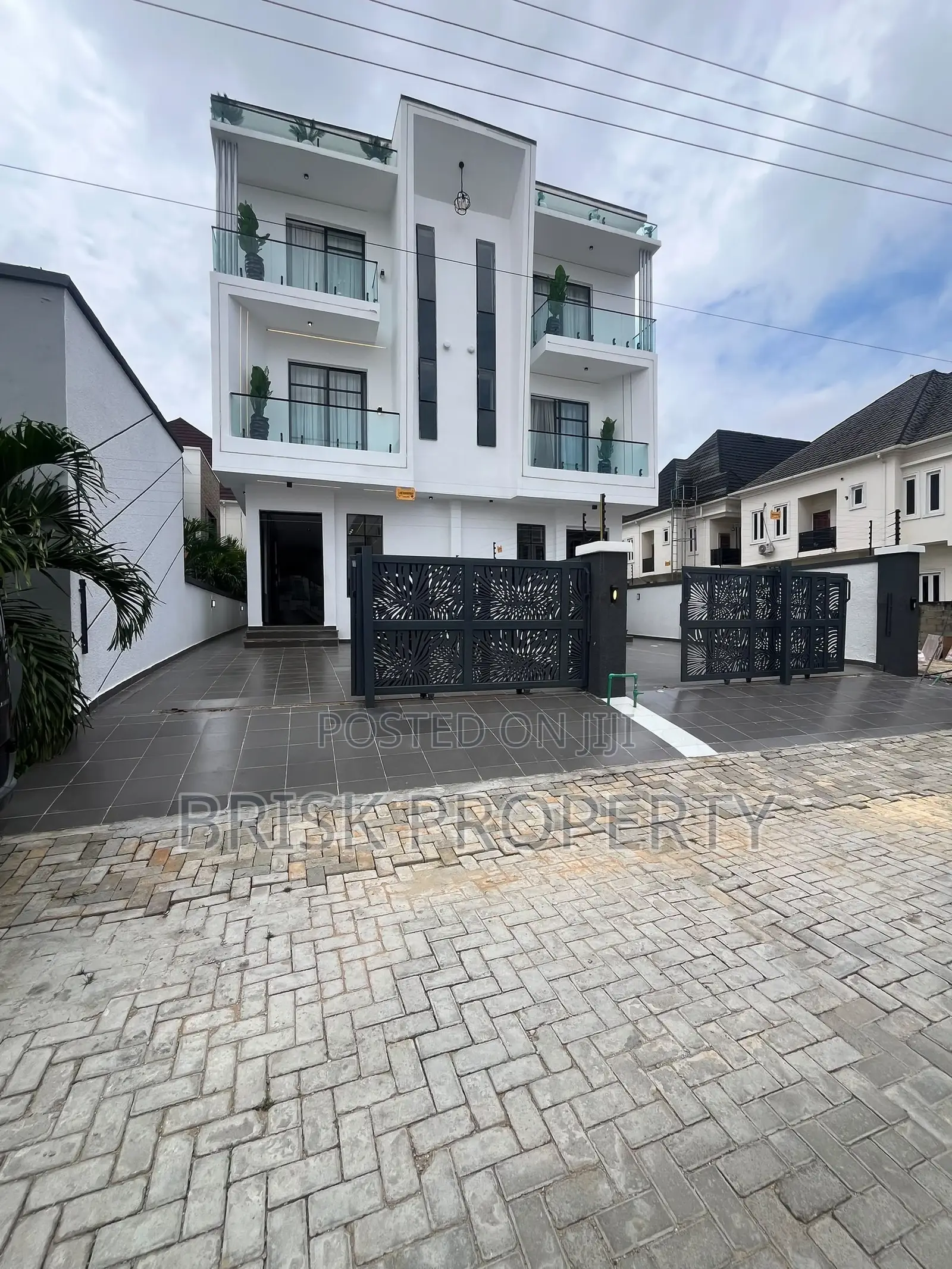 4bdrm Duplex in VGC / Ajah for sale in VGC / Ajah
