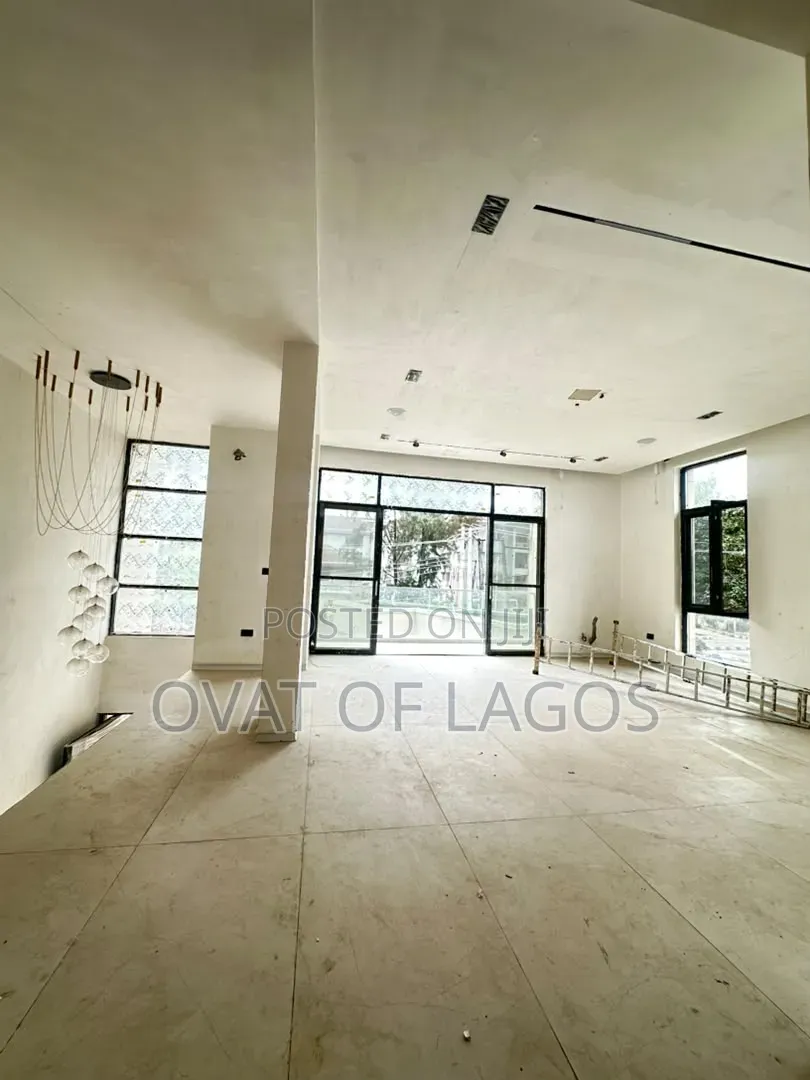 4bdrm Duplex in Old Ikoyi for sale in Old Ikoyi