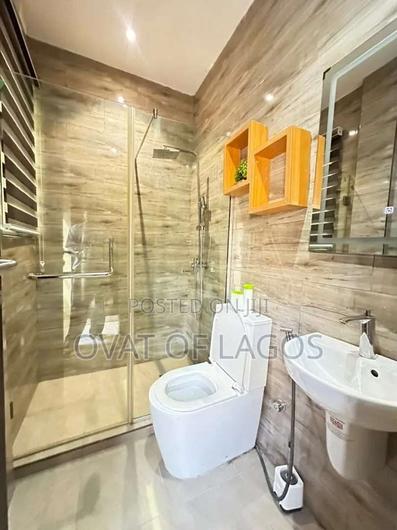 Furnished 2bdrm Apartment in Lekki Phase 1 for sale in Lekki Phase 1