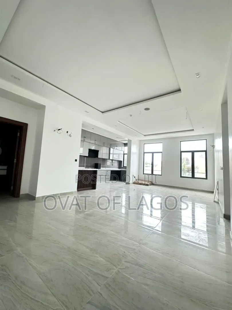 2bdrm Apartment in Lekki Phase 1 for sale in Lekki Phase 1