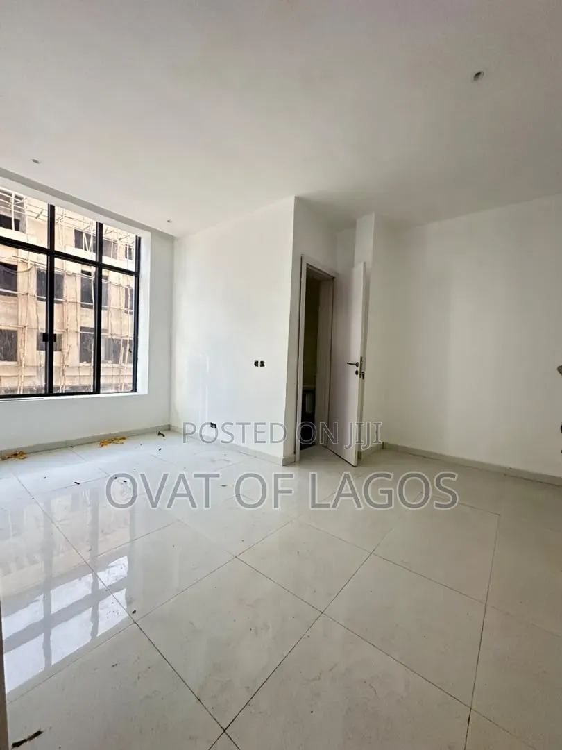 4bdrm Duplex in Lekki Phase 1 for sale in Lekki Phase 1