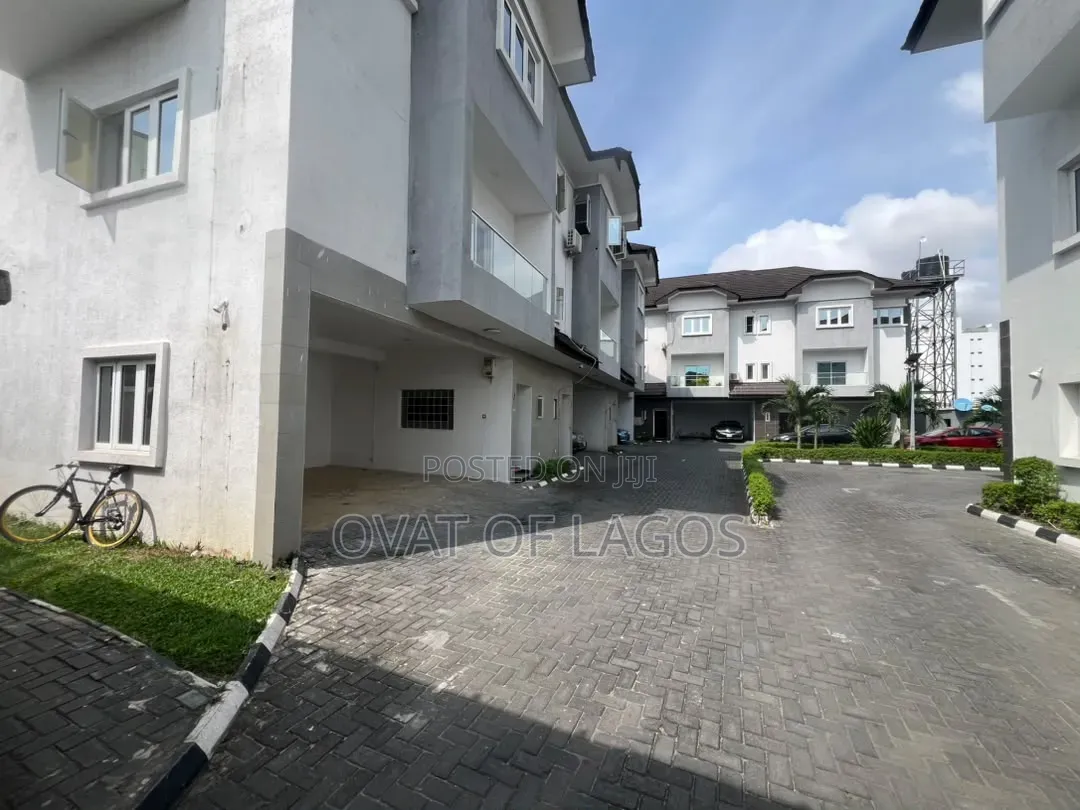 3bdrm Duplex in Lekki Phase 1 for sale in Lekki Phase 1