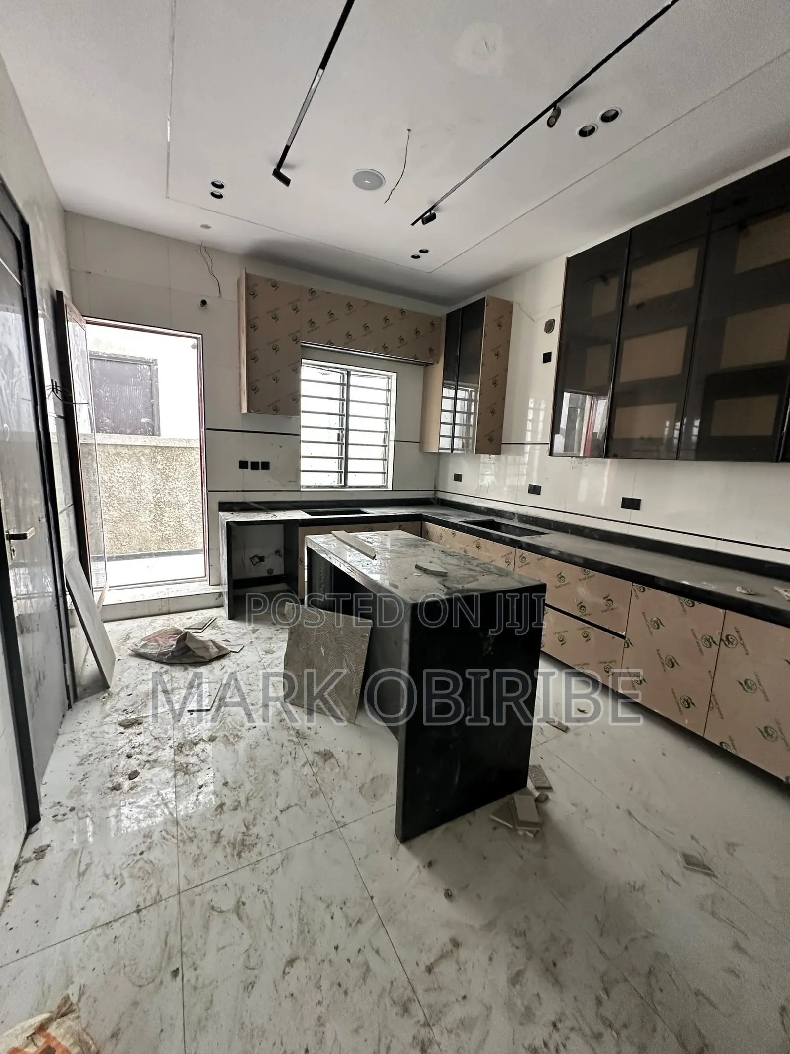 5bdrm Duplex in VGC / Ajah for sale in VGC / Ajah