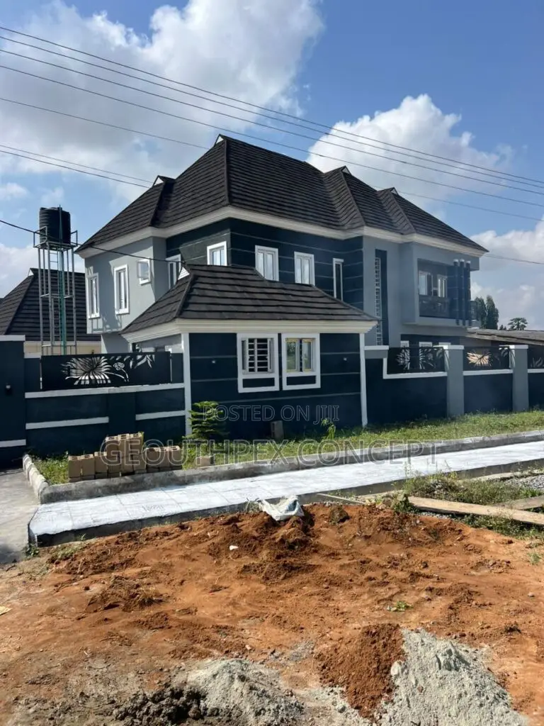 5bdrm Duplex in Air Force Abake, Akobo for sale in Akobo
