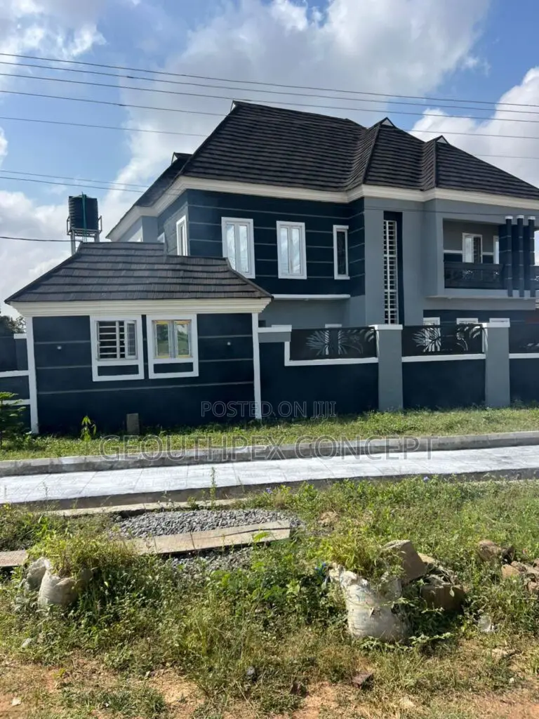 5bdrm Duplex in Air Force Abake, Akobo for sale in Akobo