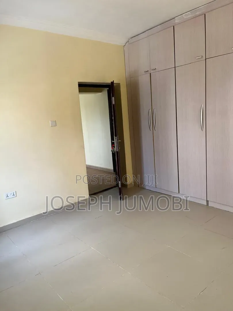 2bdrm Block of Flats in Durumi for rent in Durumi