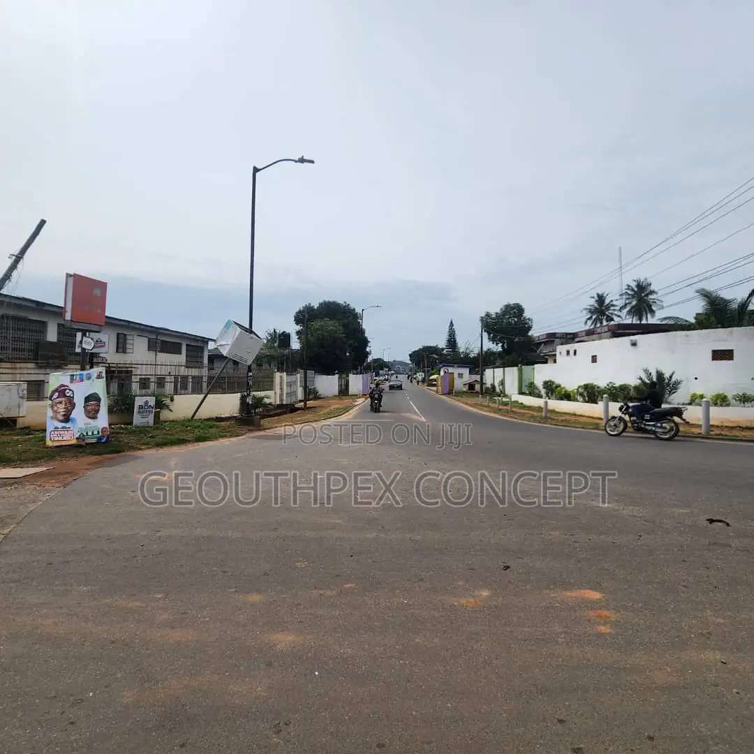 Plot of Land With Demolishable Structure in Aare, Old Bodija Ibadan in Bodija