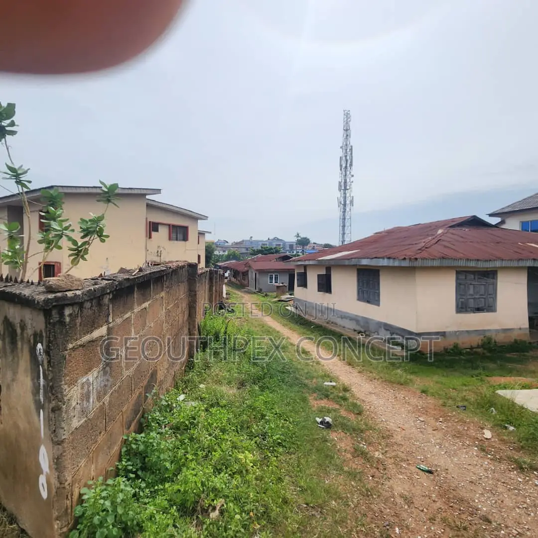 Plot of Land With Demolishable Structure in Aare, Old Bodija Ibadan in Bodija