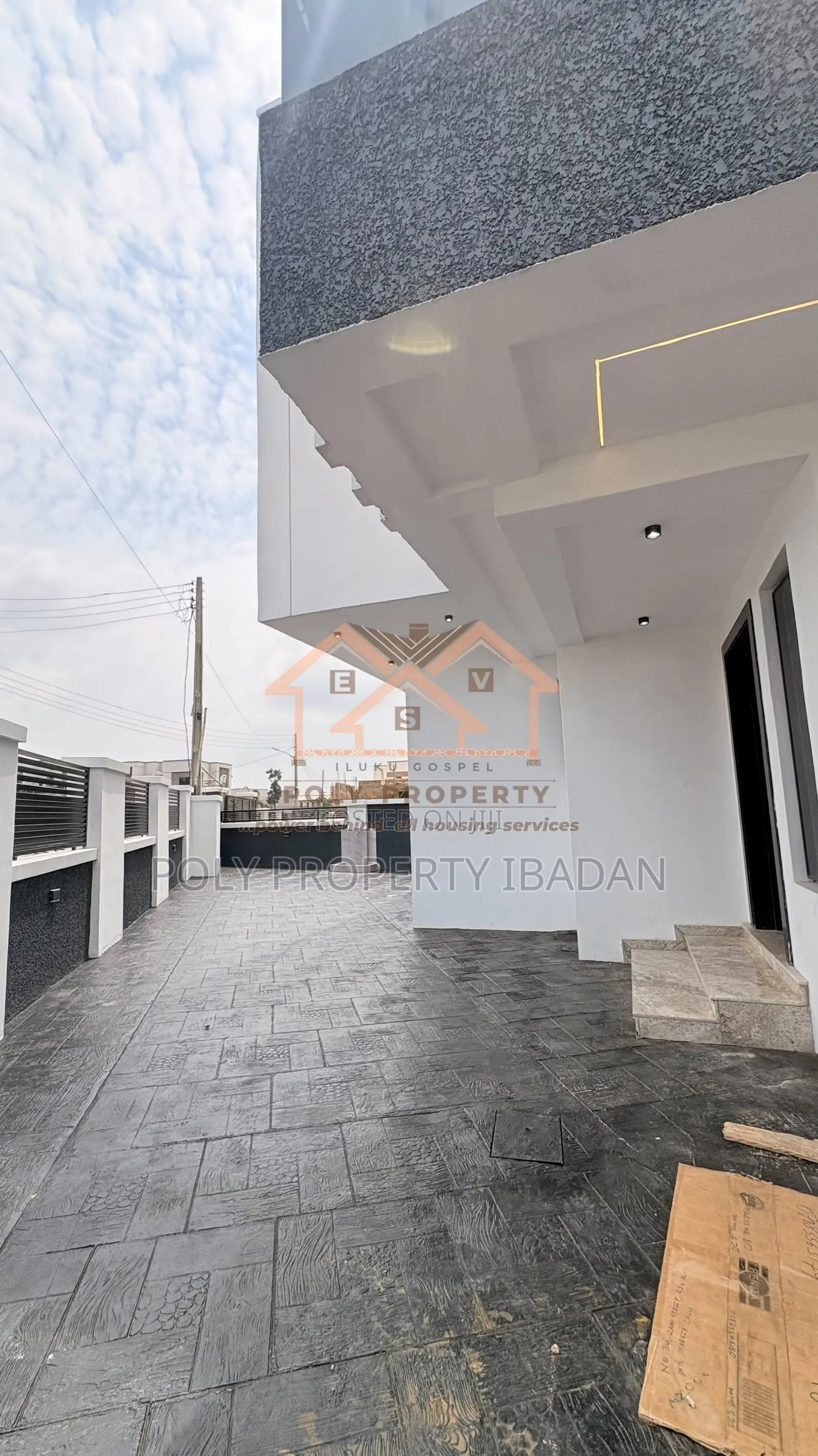 4bdrm Penthouse in Carlton Gate Estate, Ibadan for sale in Ibadan