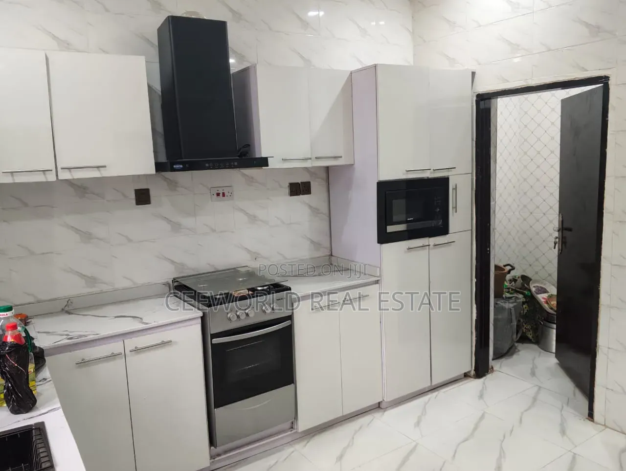Furnished 4bdrm Bungalow in Afiyanu Harmony, Ologuneru for sale in Ologuneru