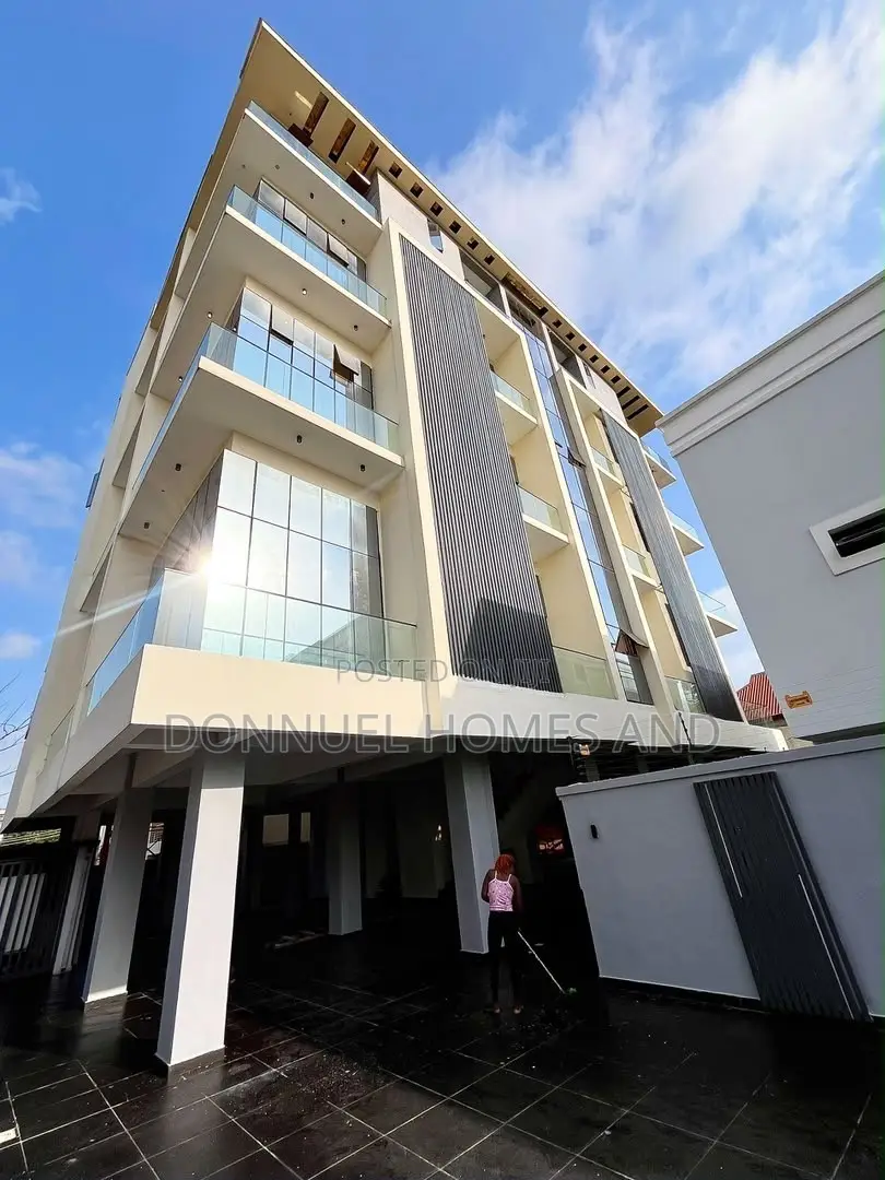 3bdrm Apartment in Lekki Phase 1 for sale in Lekki Phase 1