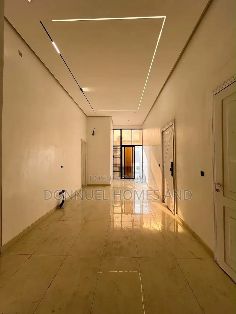 3bdrm Apartment in Lekki Phase 1 for sale in Lekki Phase 1