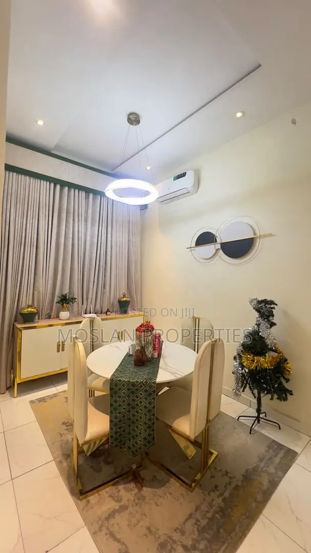 Furnished 4bdrm Duplex in Lekki Phase 2 for rent in Lekki Phase 2
