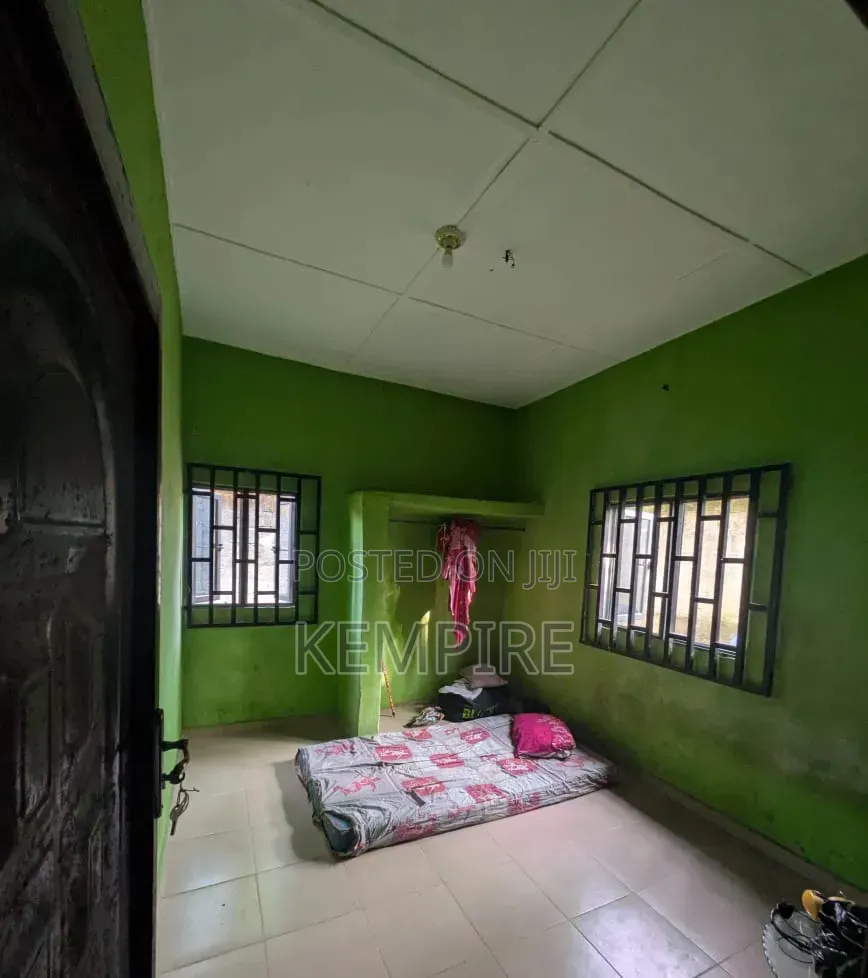2bdrm Bungalow in Aka Road, Uyo for sale in Uyo