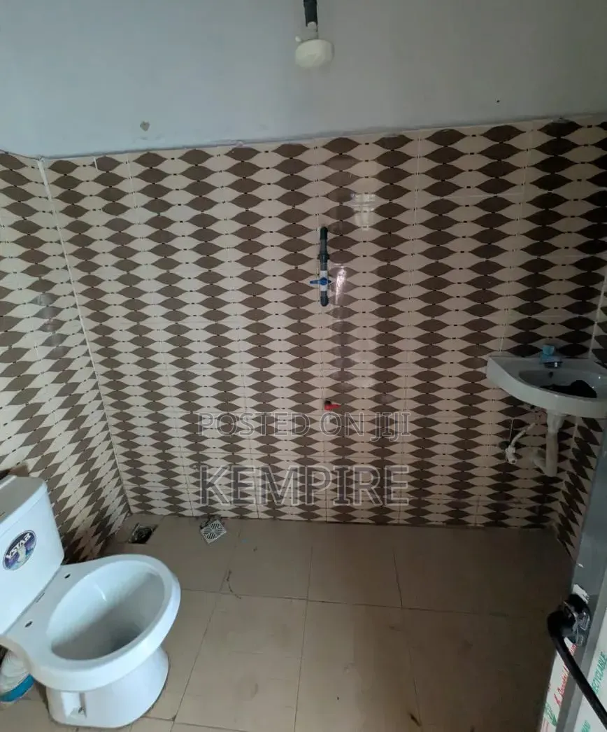 2bdrm Bungalow in Aka Road, Uyo for sale in Uyo