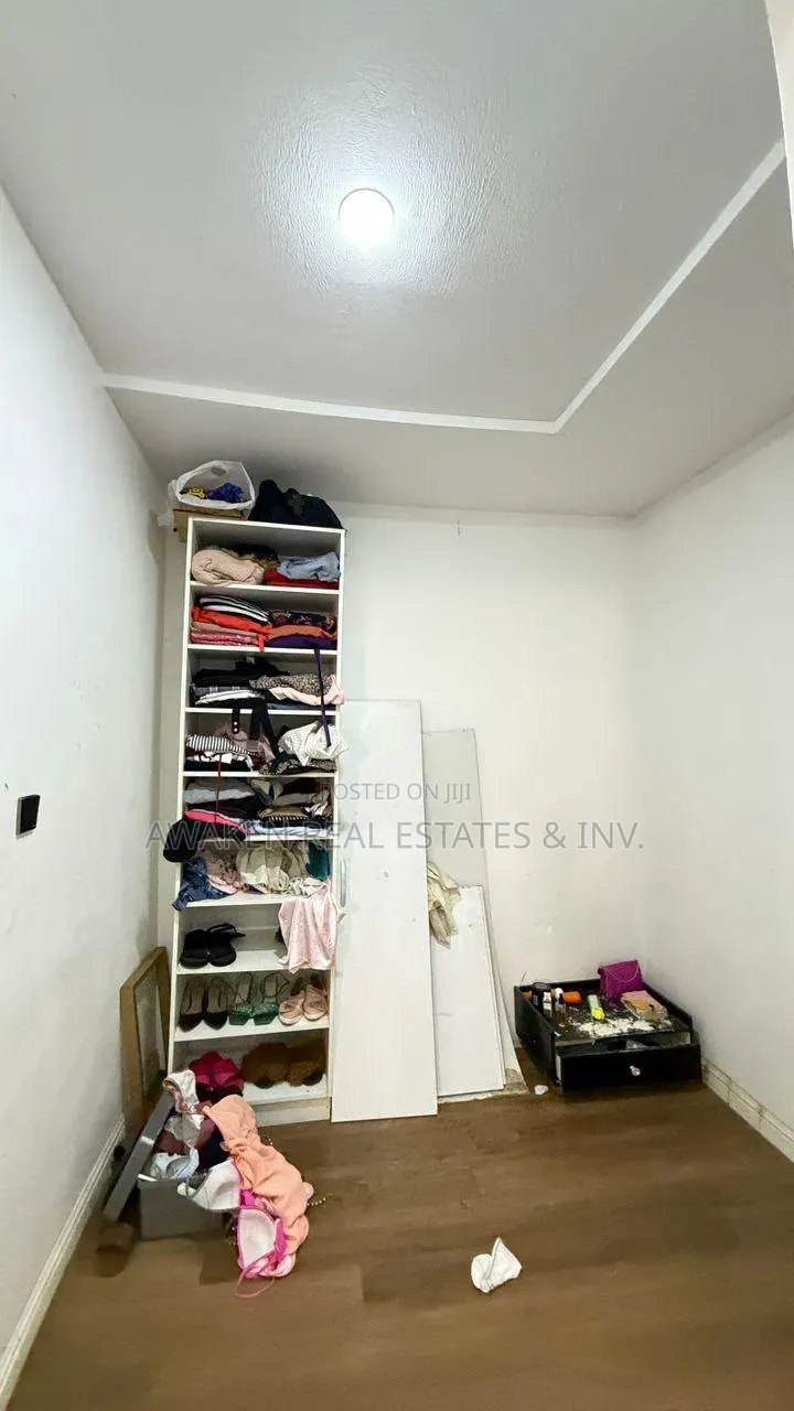 Furnished 5bdrm Duplex in Gaduwa for sale in Gaduwa