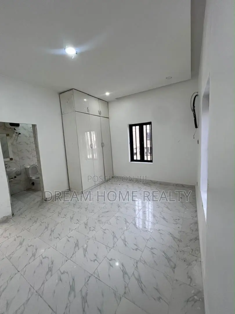 1bdrm Apartment in Ilasan, Ikate for rent in Ikate