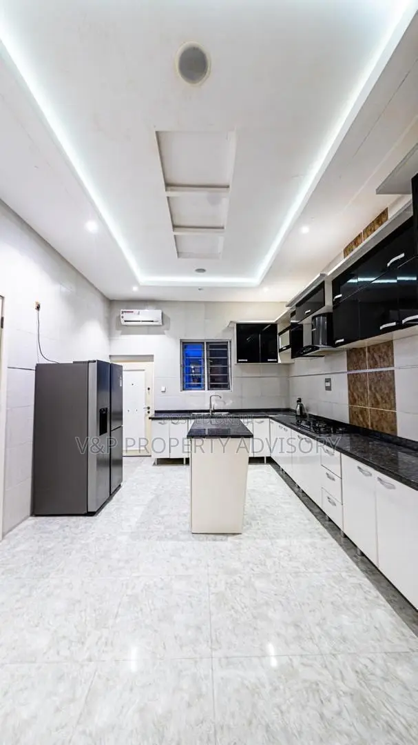 Furnished 5bdrm Duplex in Osapa for rent in Osapa london