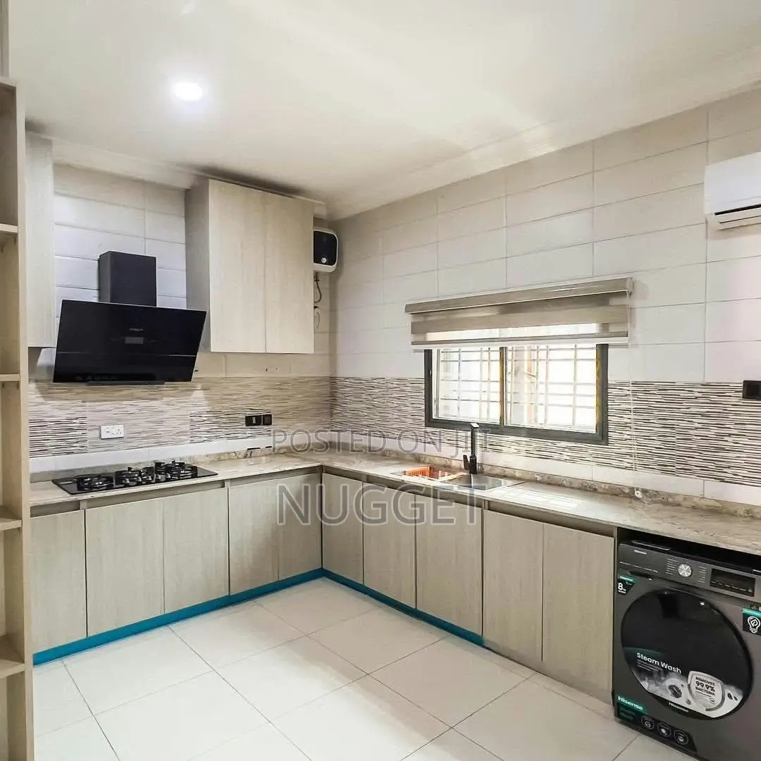 5bdrm Duplex in Nugget, Guzape District for sale in Guzape District
