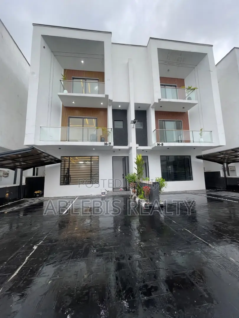 4bdrm Duplex in Lekki for sale in Lekki Phase 2
