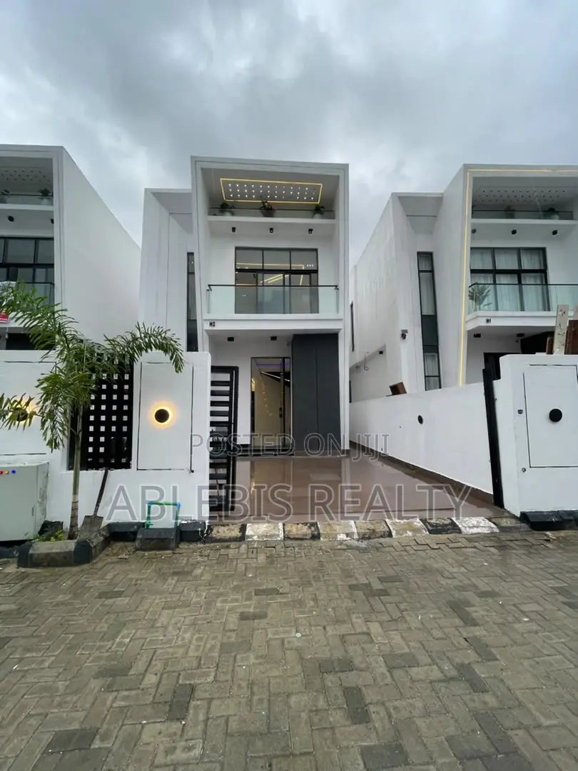 4bdrm Duplex in Orchid, Lekki Phase 2 for sale in Lekki Phase 2