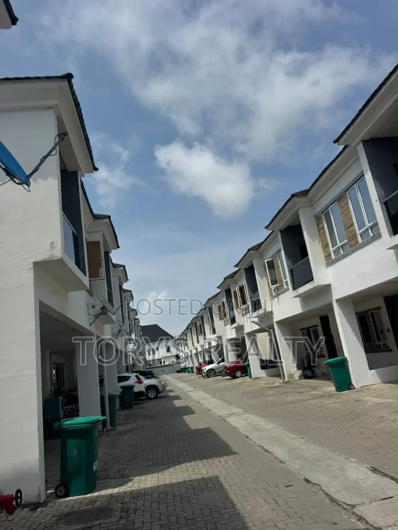 1bdrm Shared Apartment in Lekki Phase 2 for rent in Lekki Phase 2