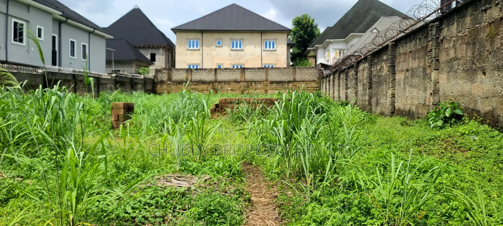 2 Plots of Land Fully Fenced for Sale in Umuahia in Umuahia