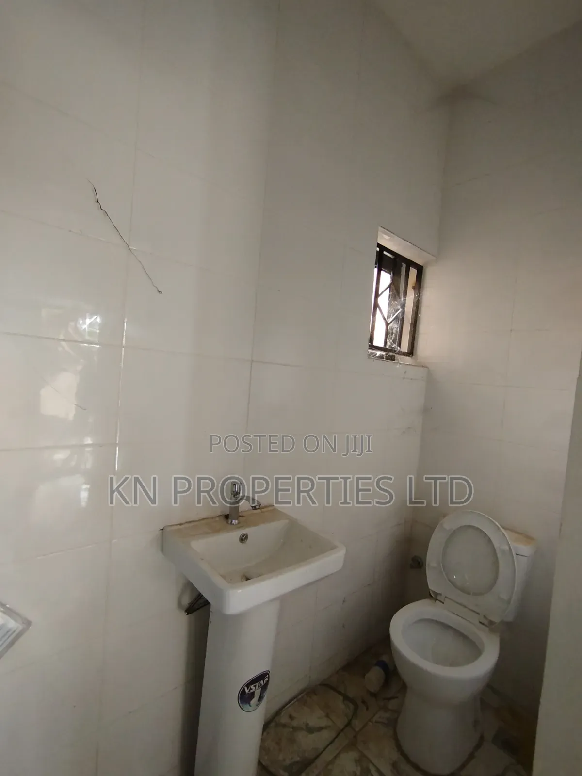 3bdrm Block of Flats in Area 3 for rent in Area 3